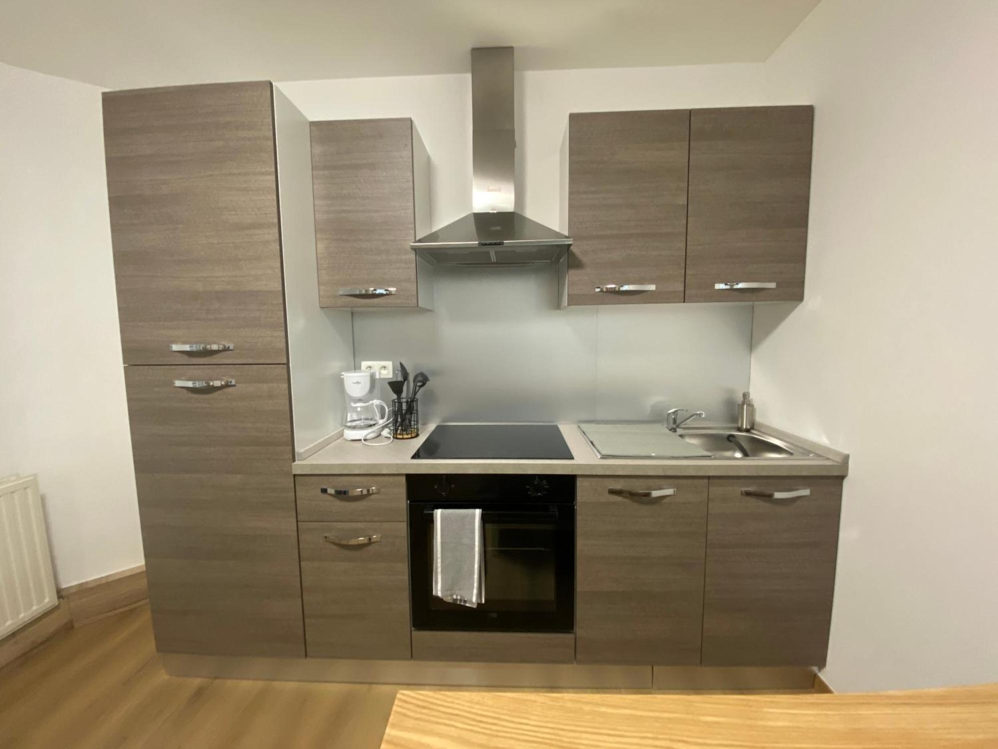 1-D011 Superbe Appartement Spacieux Tres Calme Шарлероа Екстериор снимка